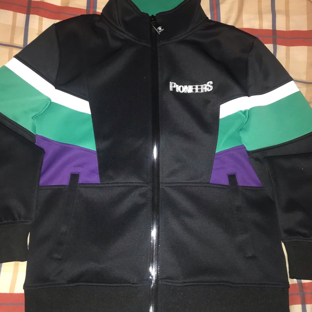Pioneers Sweater